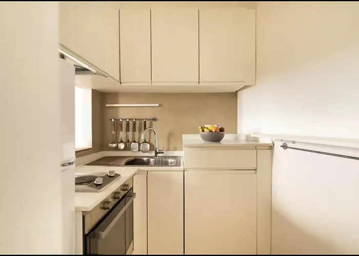 Luxury Spanish Steps Apartment Rome